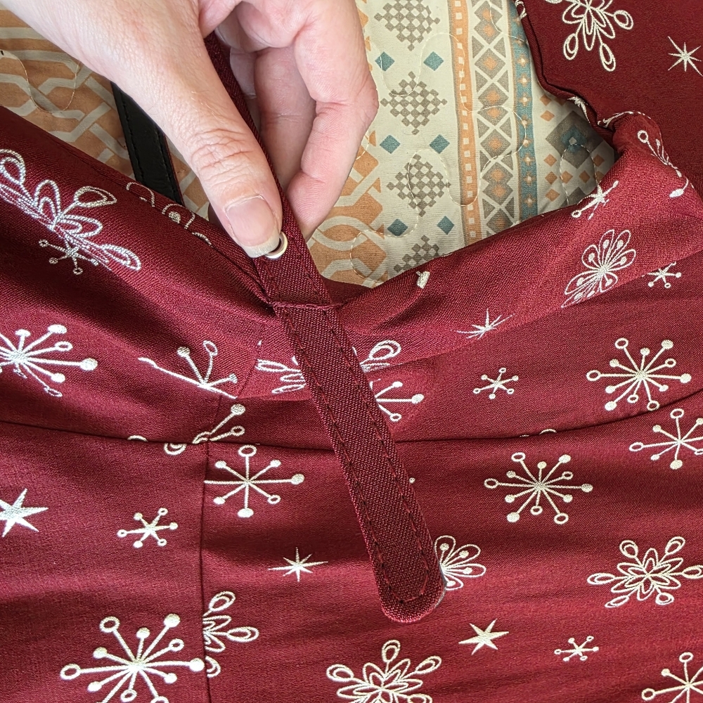 Unique Vintage Red with Silver Snowflakes Fit & Flare Winter Dress NWOT - Picture 12 of 16